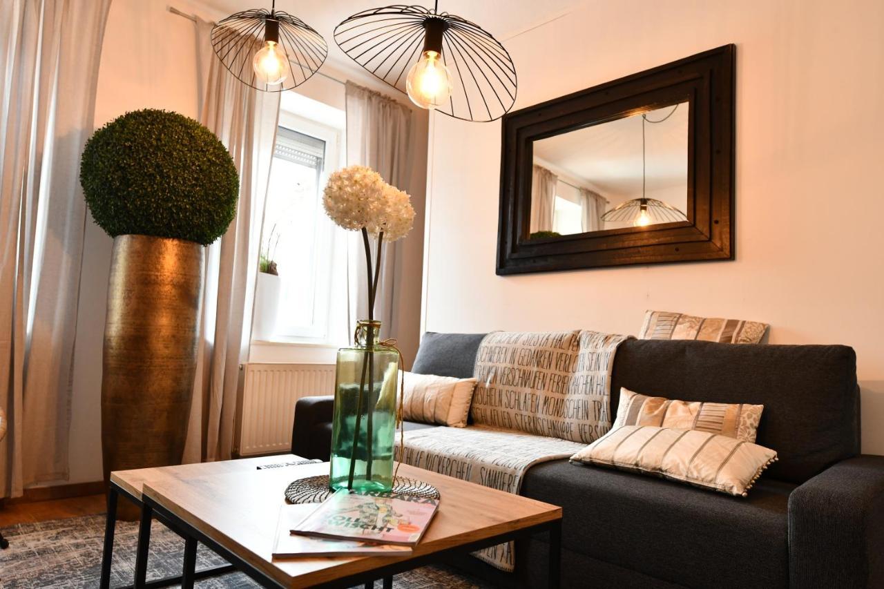 Heimat Floral Ferienhaus Wadgassen エクステリア 写真